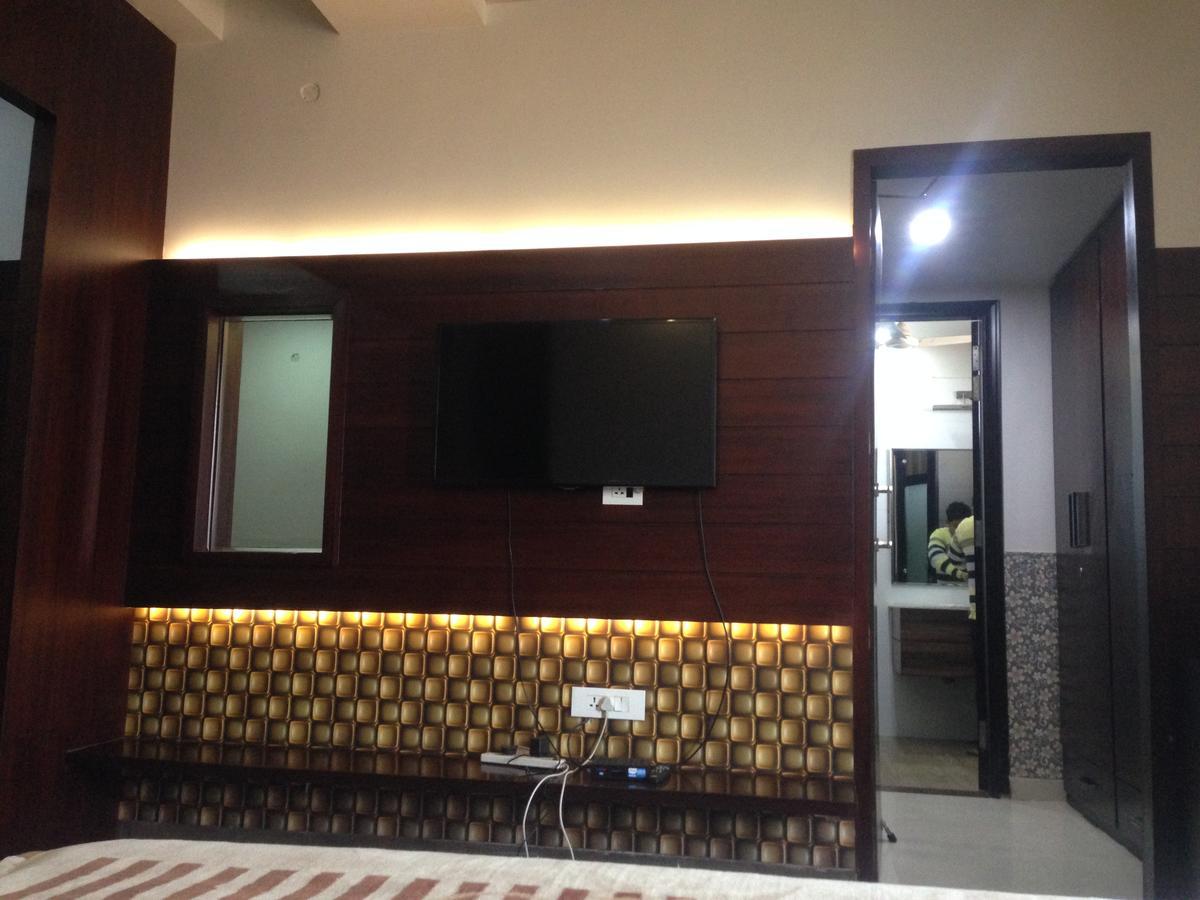 Hotel D2M Mansa ภายนอก รูปภาพ